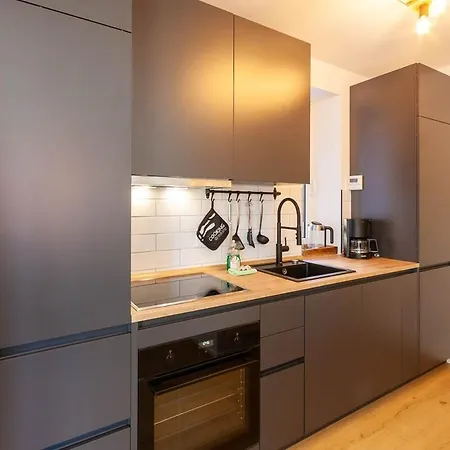 דירה Liftquartier Mit Kamin Und Balkon *