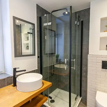 Apartment Liftquartier Mit Kamin Und Balkon *